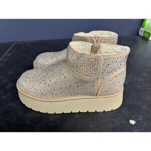 NWT Ladies Wild Fable Beige Missy Platform Booties Memory Foam Insole -  Size 7